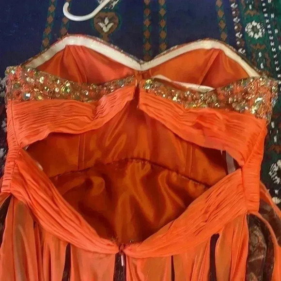 Tiffany design size 4 camouflage and orange formal dress . So unique! - Picture 5 of 10